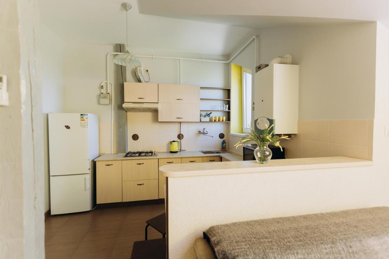 Затишні Apartments Біля Жд Вокзалу Ivano-Frankivsk Luaran gambar