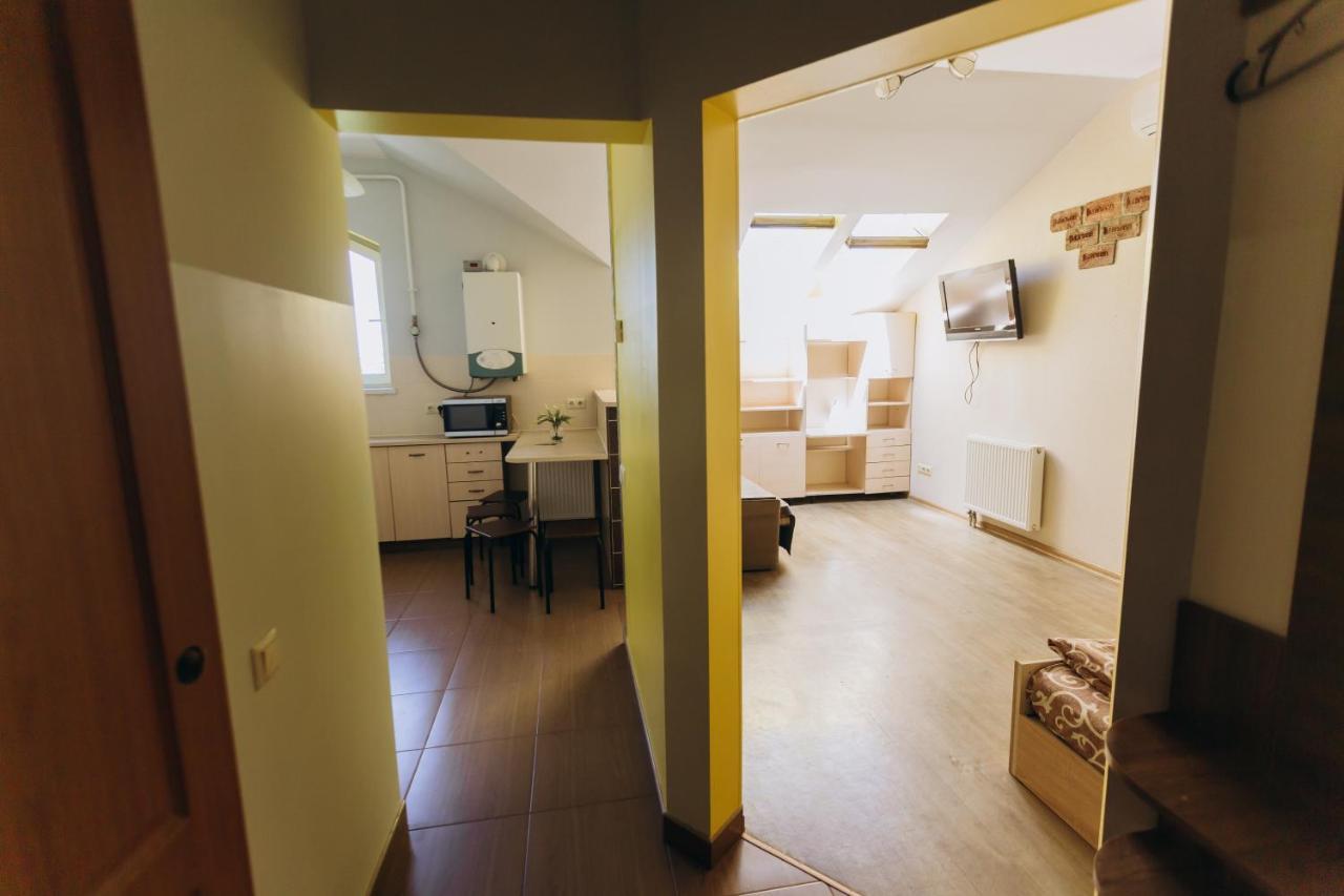 Затишні Apartments Біля Жд Вокзалу Ivano-Frankivsk Luaran gambar